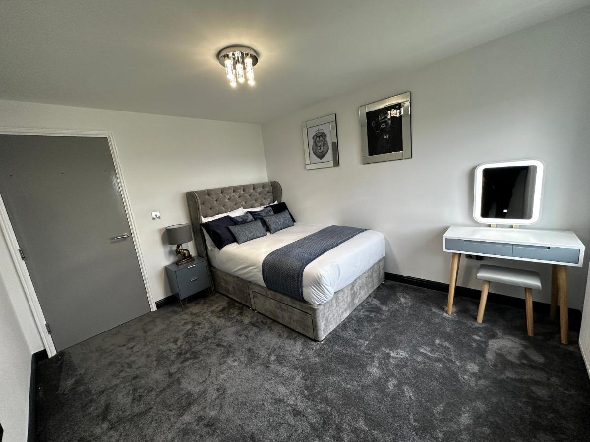 Two Bed Apartment With Balcony Slough,Windsor,Legoland Exterior foto